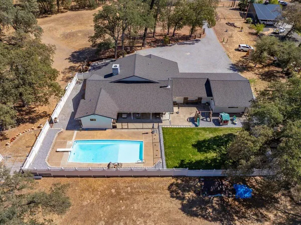 $799,999 | 10370 Daystar Way, Palo Cedro, CA 96073