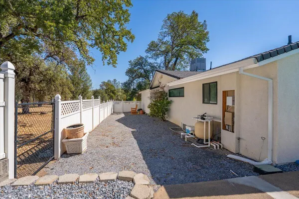 $799,999 | 10370 Daystar Way, Palo Cedro, CA 96073