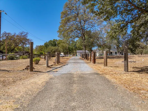 $799,999 | 10370 Daystar Way, Palo Cedro, CA 96073