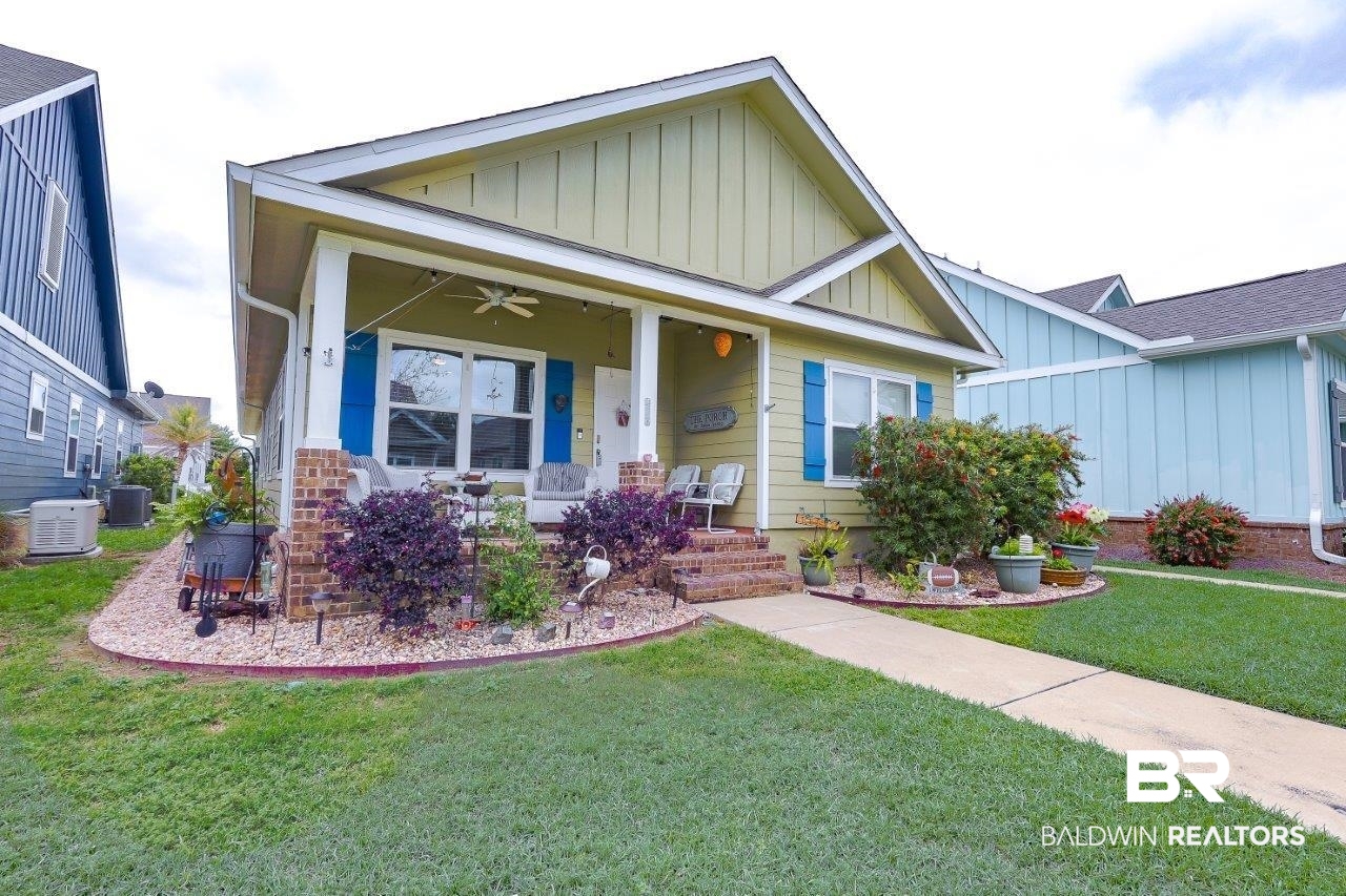 1237 Primrose Lane Foley, AL 36535 - Photo 2 of 27 Front of Home