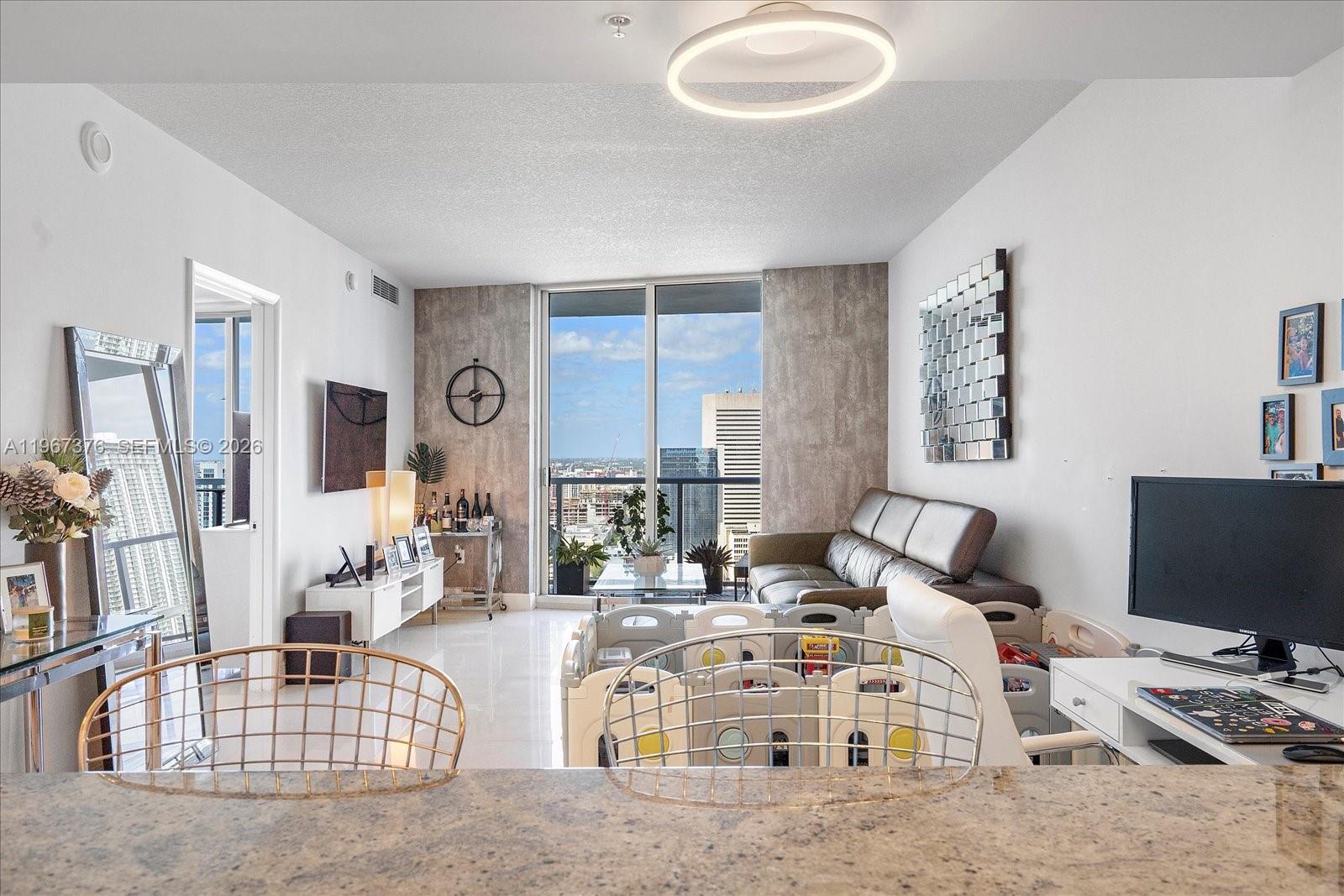 185 Southwest 7th Street, Unit 3407 Miami, FL 33130 - Photo 13 of 28