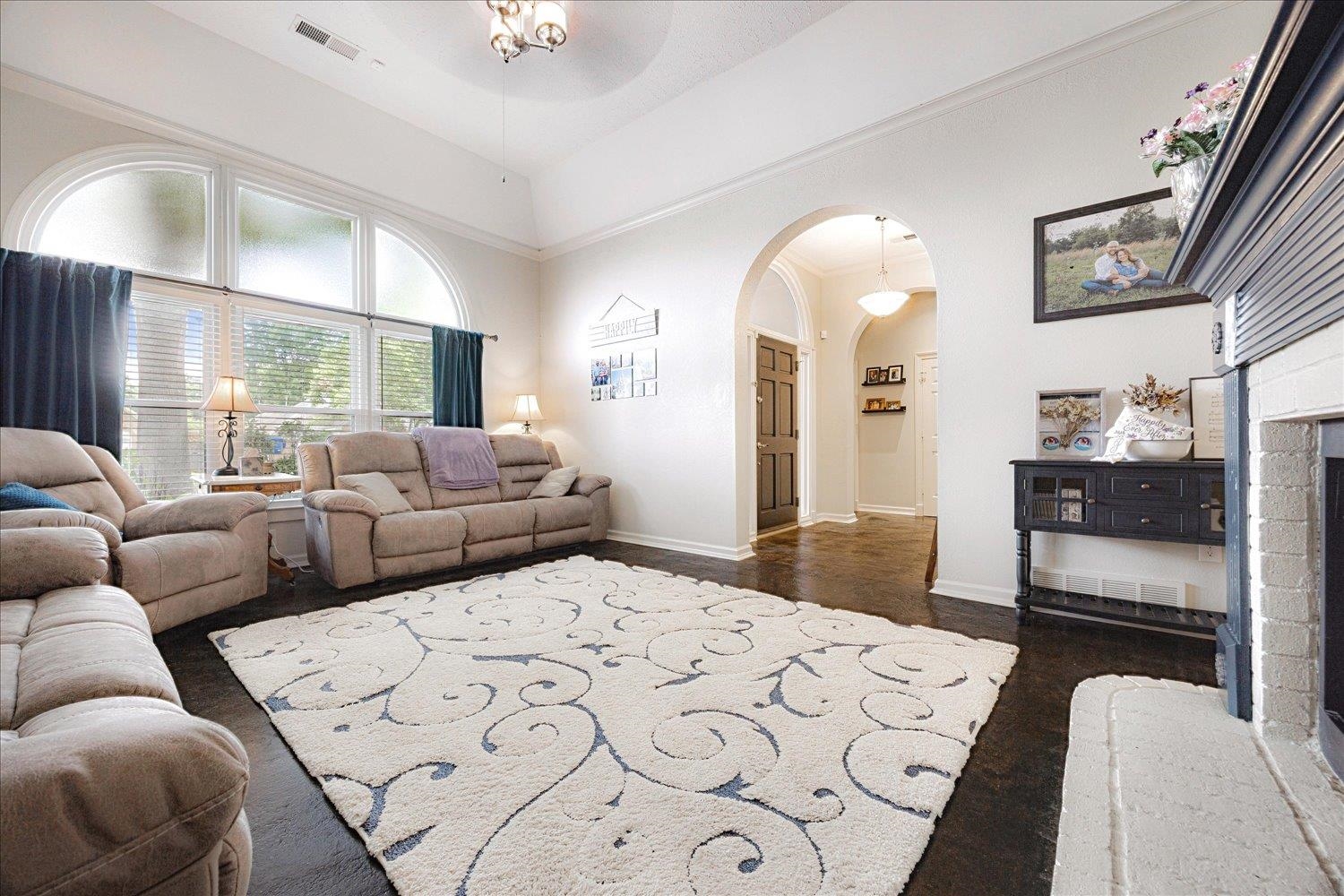 957 Wildbird Cove Collierville, TN 38017 - Photo 6 of 16 Gallery Image 6
