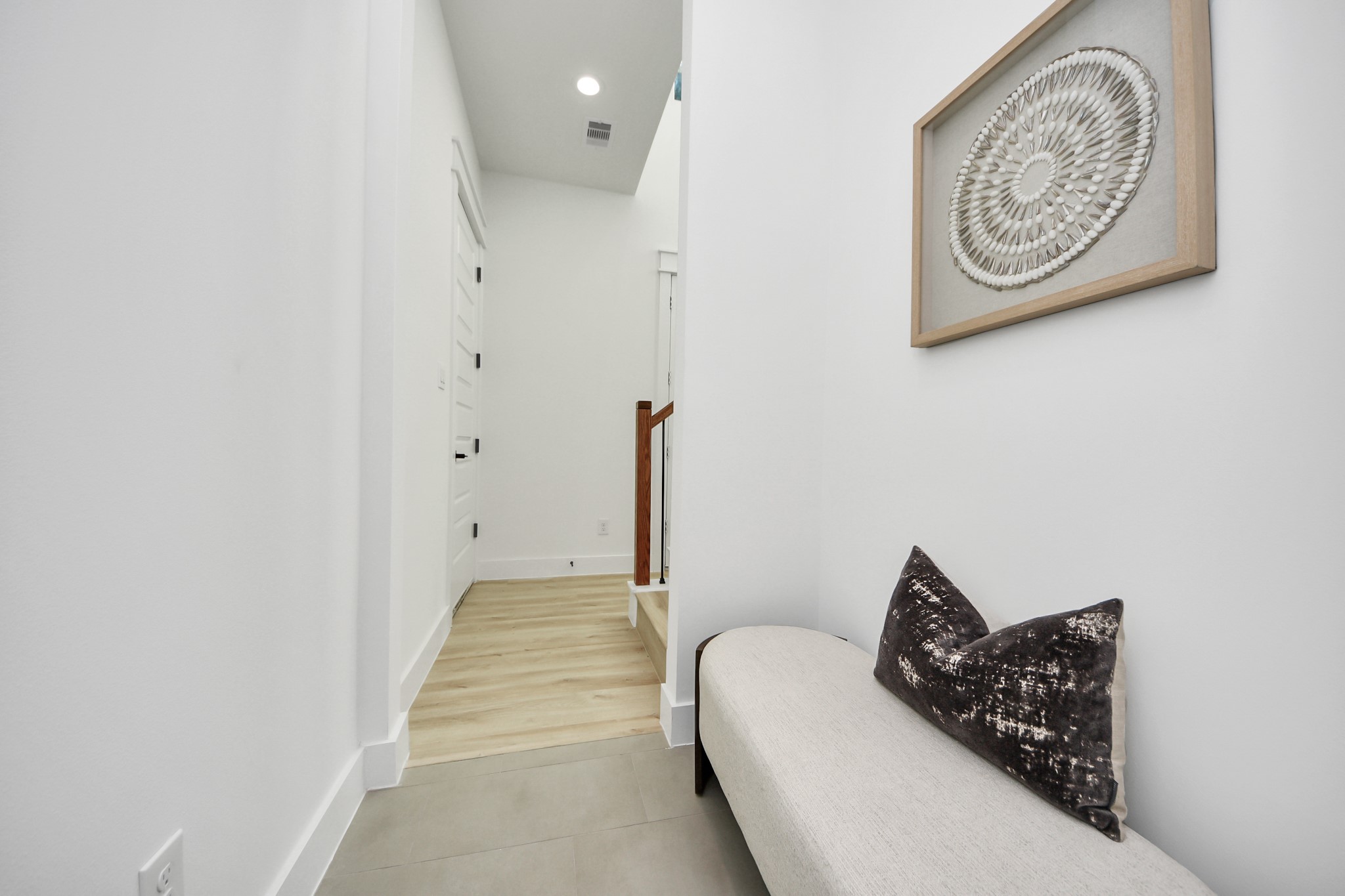7909 Lynette Street Houston, TX 77028 - Photo 7 of 30 Unit A Mudroom