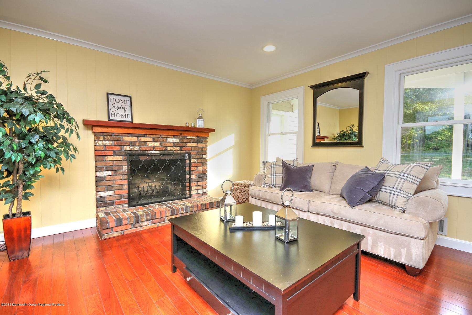 20 Rimwood Lane Colts Neck, NJ 07722 - Photo 14 of 53 OE1A4405