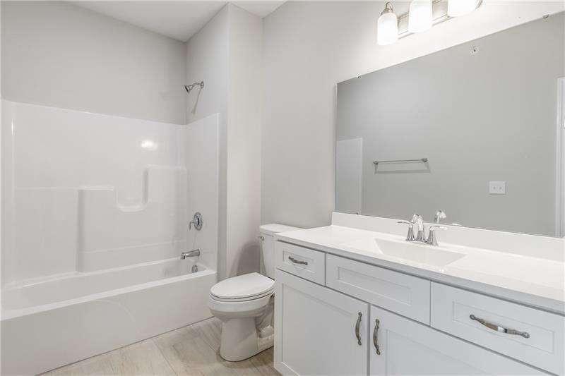 403 Walnut Court Pittsburgh, PA 15237 - Photo 5 of 7