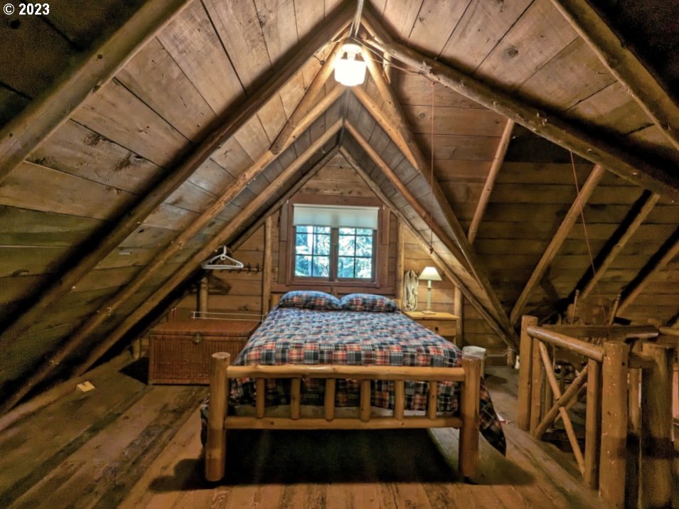 79128 Road 35 A Rhododendron, OR 97049 - Photo 28 of 36