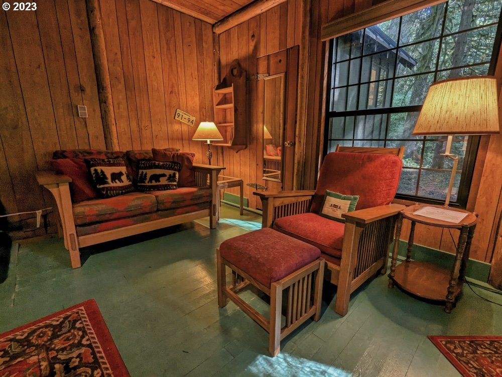79128 Road 35 A Rhododendron, OR 97049 - Photo 9 of 36 a living room with furniture and a lamp