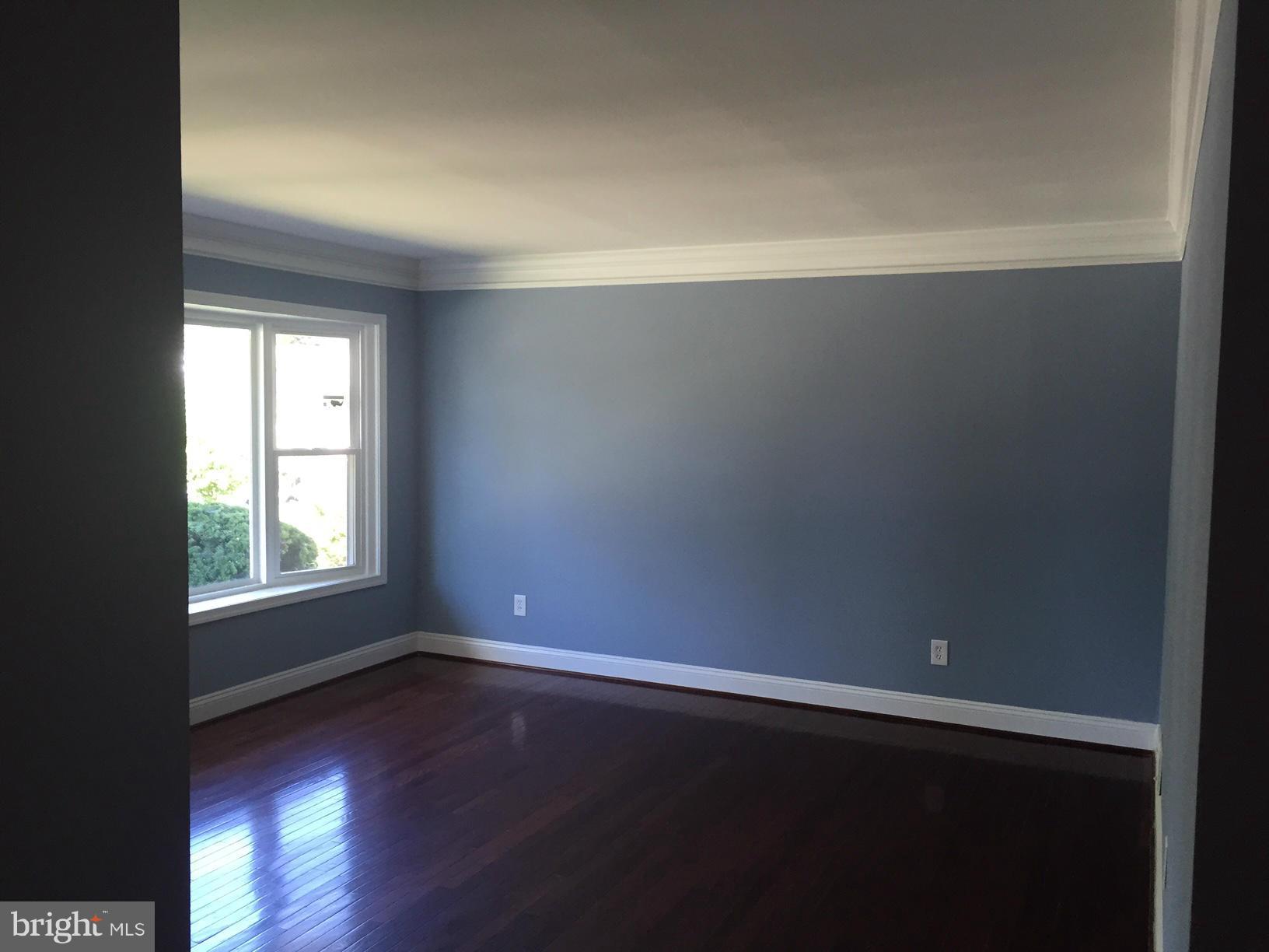 2677 Cory Terrace Silver Spring, MD 20902 - Photo 5 of 16 Living Room