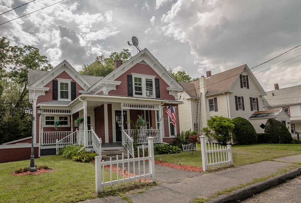 6 Barnes Street Ware, MA 01082 - Photo 1 of 23 Gallery Image 1