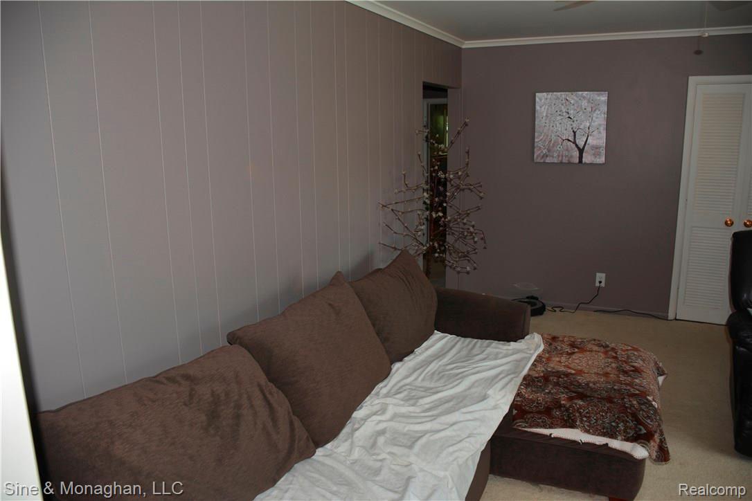 1872 River Road St. Clair, MI 48079 - Photo 6 of 26 6 Living Room 1872 River Rd.