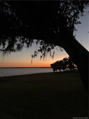 $1,193,999 | 7090 Moss Lake Lane, Sulphur, LA 70665