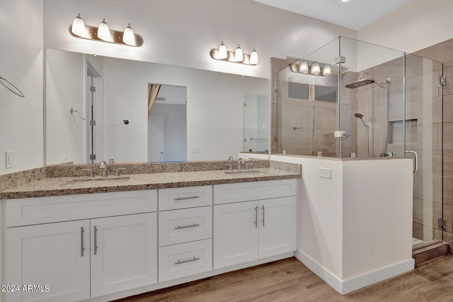16812 West Baker Road Surprise, AZ 85387 - Photo 17 of 67 3K6A2652_3_4