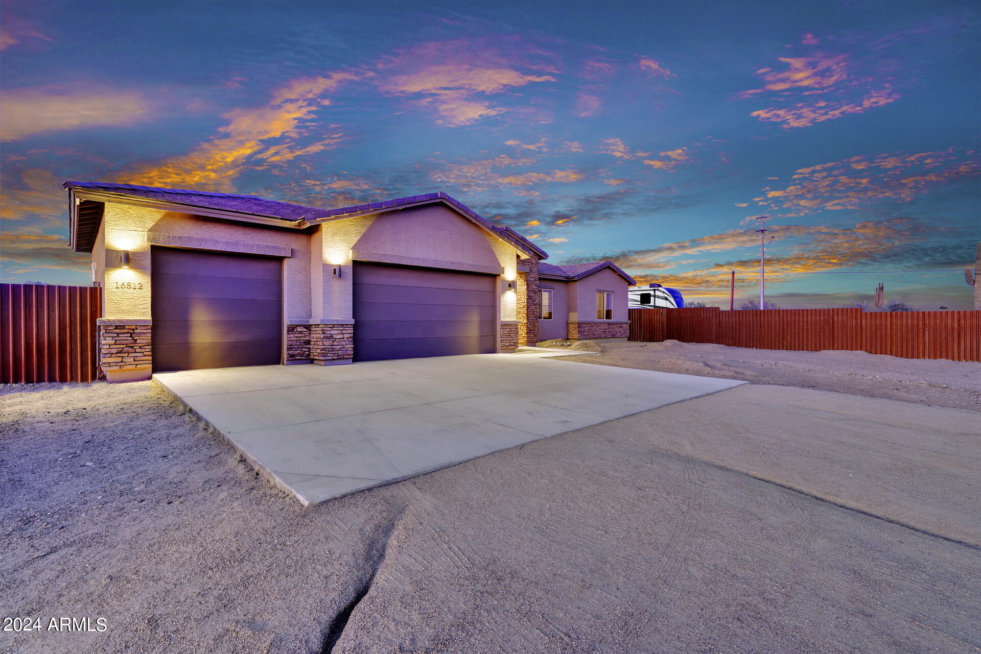16812 West Baker Road Surprise, AZ 85387 - Photo 3 of 67 3K6A2787_8_9