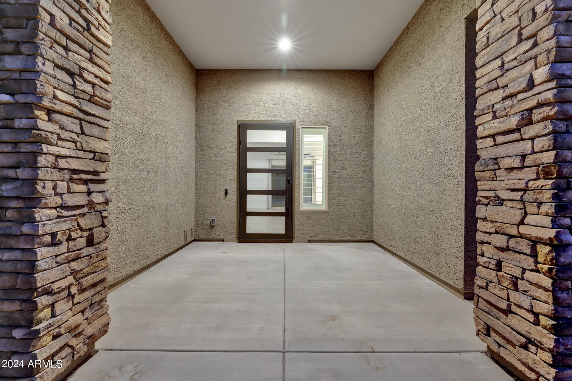 16812 West Baker Road Surprise, AZ 85387 - Photo 7 of 67 3K6A2784_5_6