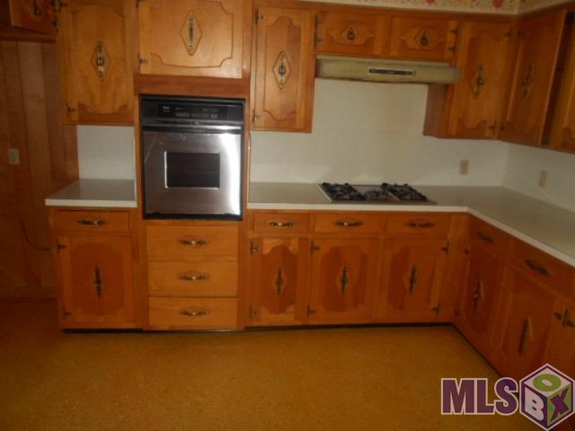 6953 Modesto Avenue Baton Rouge, LA 70811 - Photo 6 of 14 Kitchen
