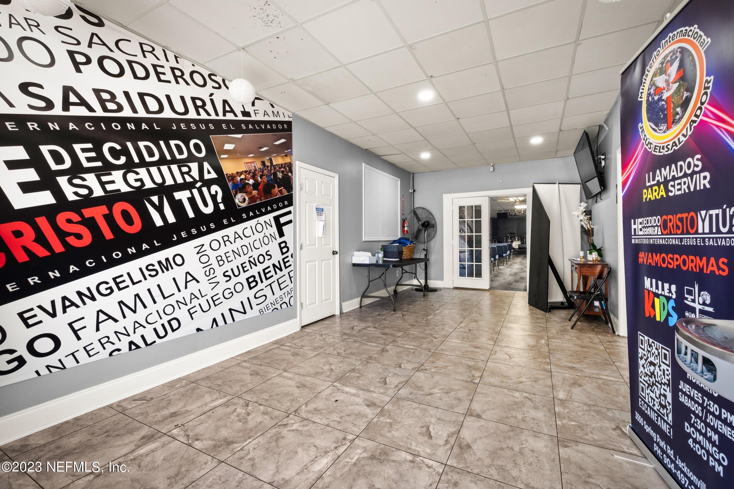 3550 Spring Park Road Jacksonville, FL 32207 - Photo 20 of 34 Interior Building