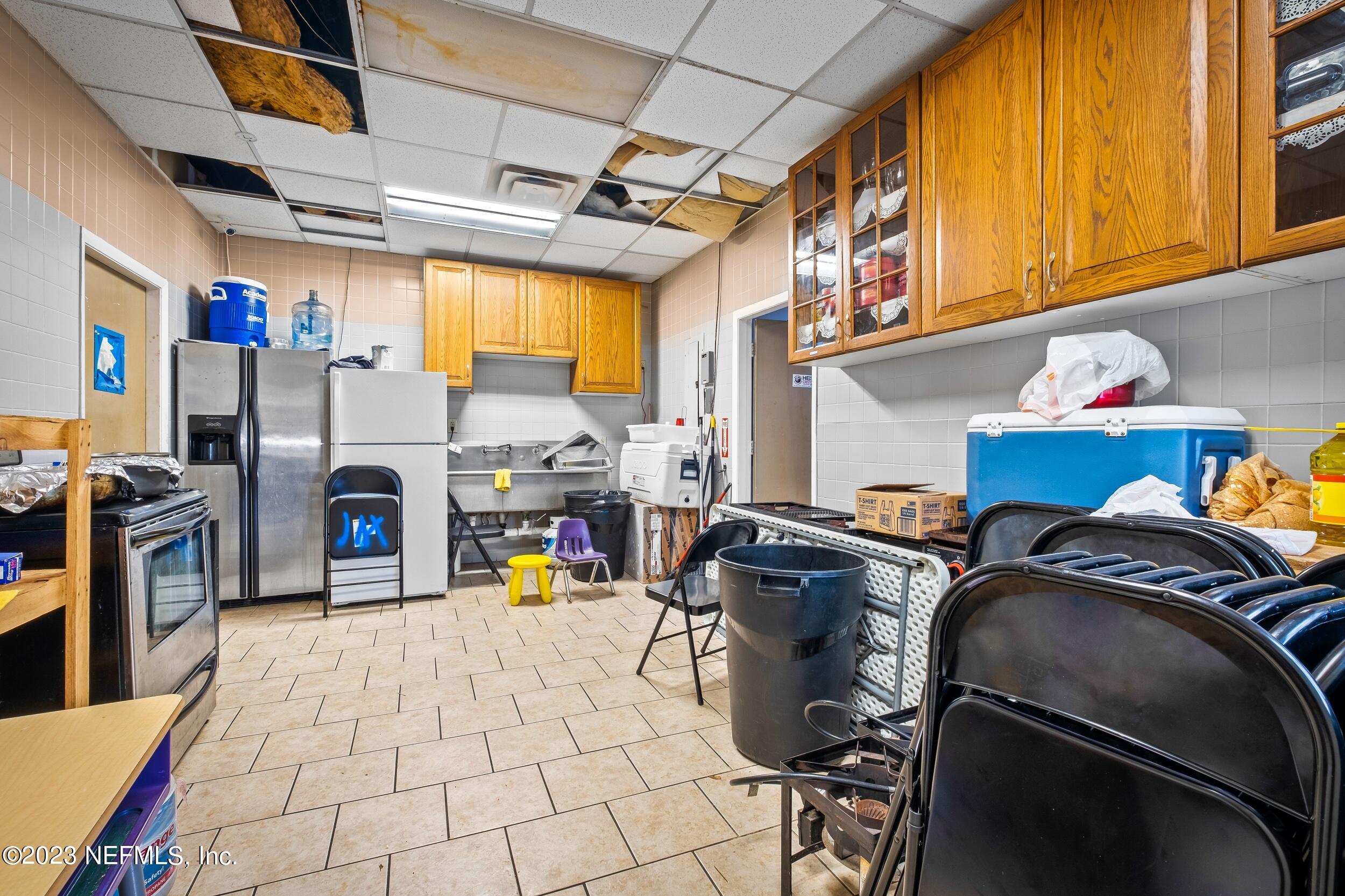 3550 Spring Park Road Jacksonville, FL 32207 - Photo 24 of 34 Interior Building