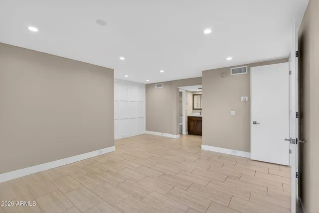 $2,400 | 7557 North Dreamy Draw Drive, Unit 264, Phoenix, AZ 85020