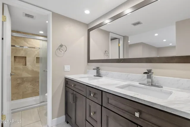 $2,400 | 7557 North Dreamy Draw Drive, Unit 264, Phoenix, AZ 85020