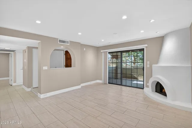 $2,400 | 7557 North Dreamy Draw Drive, Unit 264, Phoenix, AZ 85020