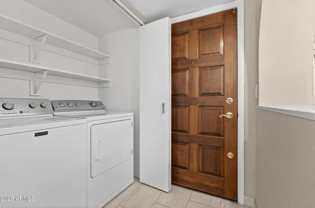 $2,400 | 7557 North Dreamy Draw Drive, Unit 264, Phoenix, AZ 85020