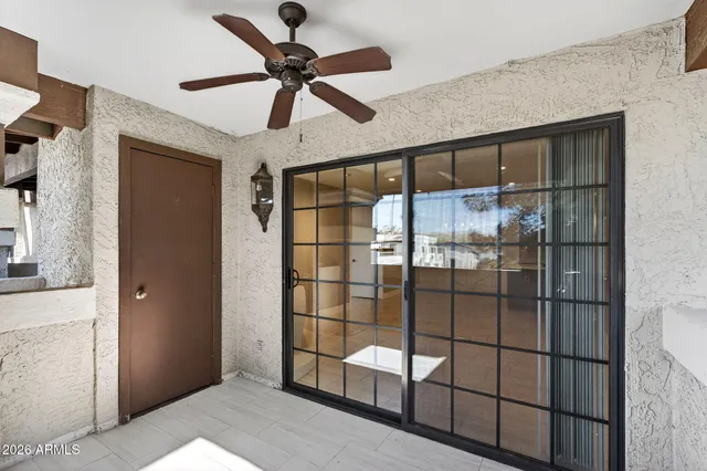 $2,400 | 7557 North Dreamy Draw Drive, Unit 264, Phoenix, AZ 85020