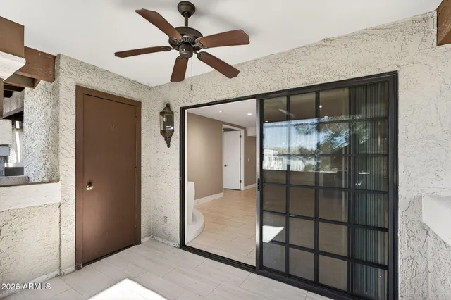 $2,400 | 7557 North Dreamy Draw Drive, Unit 264, Phoenix, AZ 85020