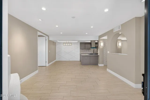 $2,400 | 7557 North Dreamy Draw Drive, Unit 264, Phoenix, AZ 85020