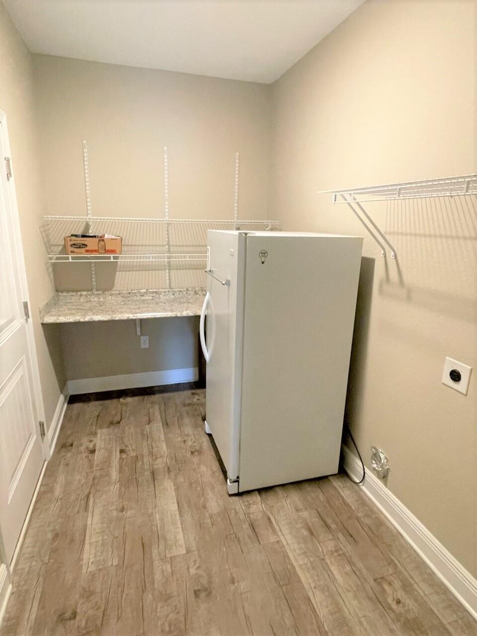7149 Springhill Road Milton, FL 32570 - Photo 11 of 30 Laundry Room