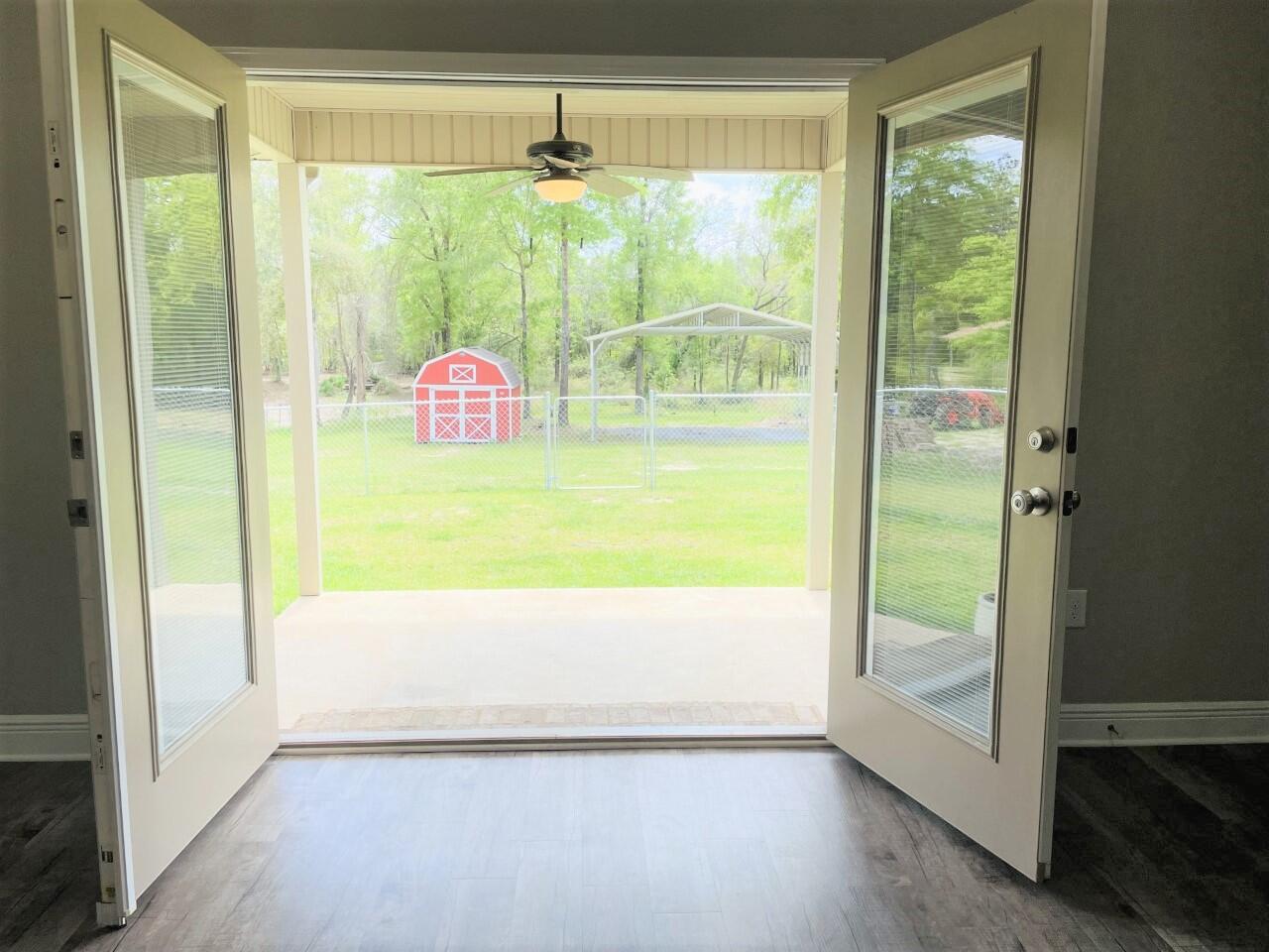7149 Springhill Road Milton, FL 32570 - Photo 12 of 30 Back Door