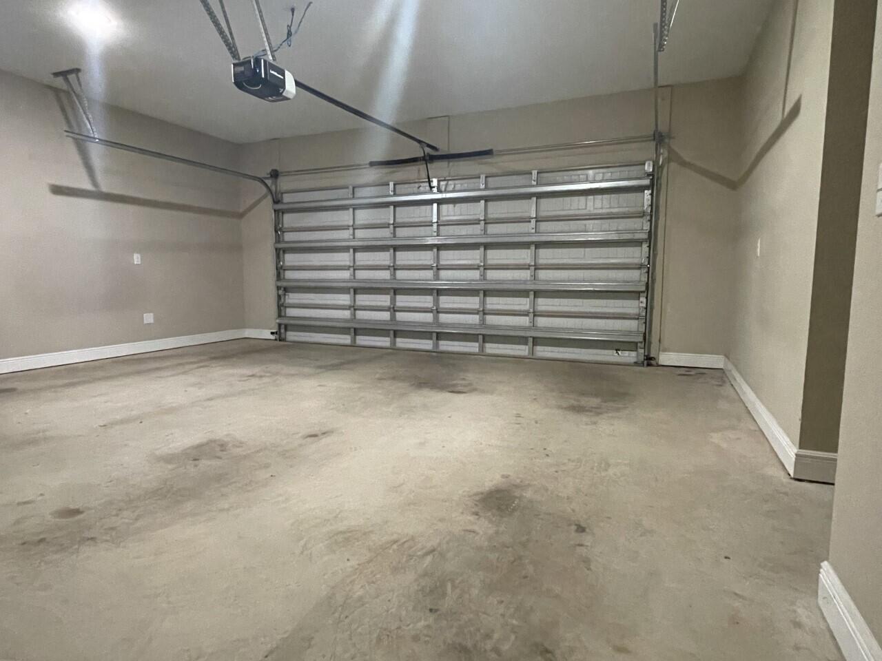 7149 Springhill Road Milton, FL 32570 - Photo 23 of 30 2 car garage