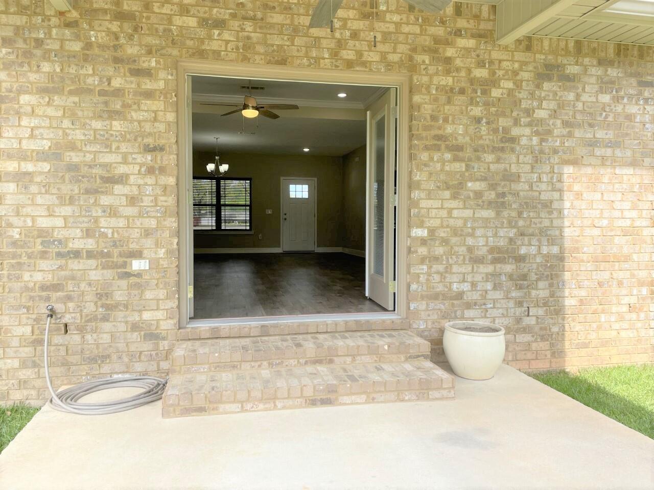 7149 Springhill Road Milton, FL 32570 - Photo 25 of 30 Porch