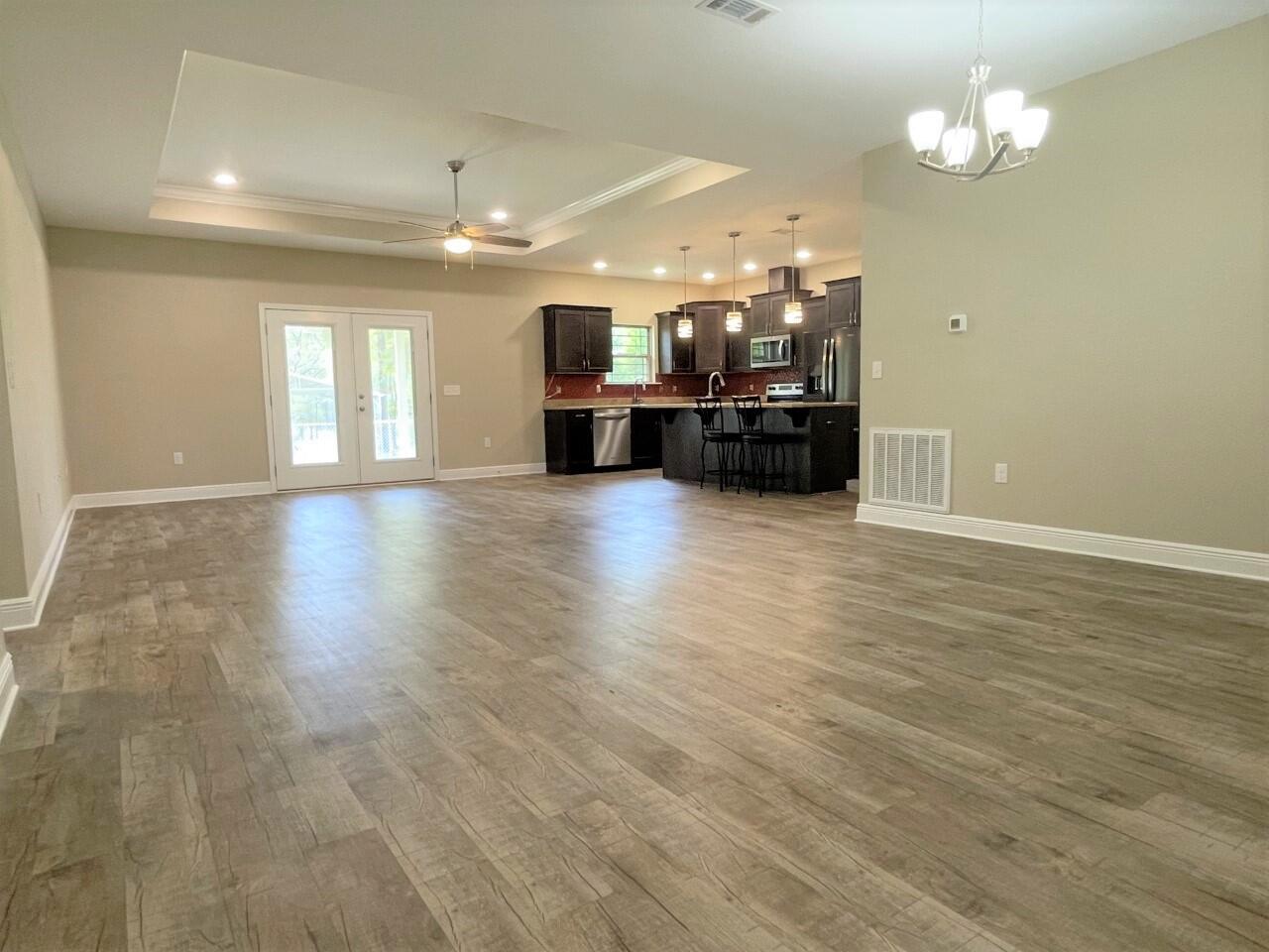 7149 Springhill Road Milton, FL 32570 - Photo 4 of 30 Dining/Living