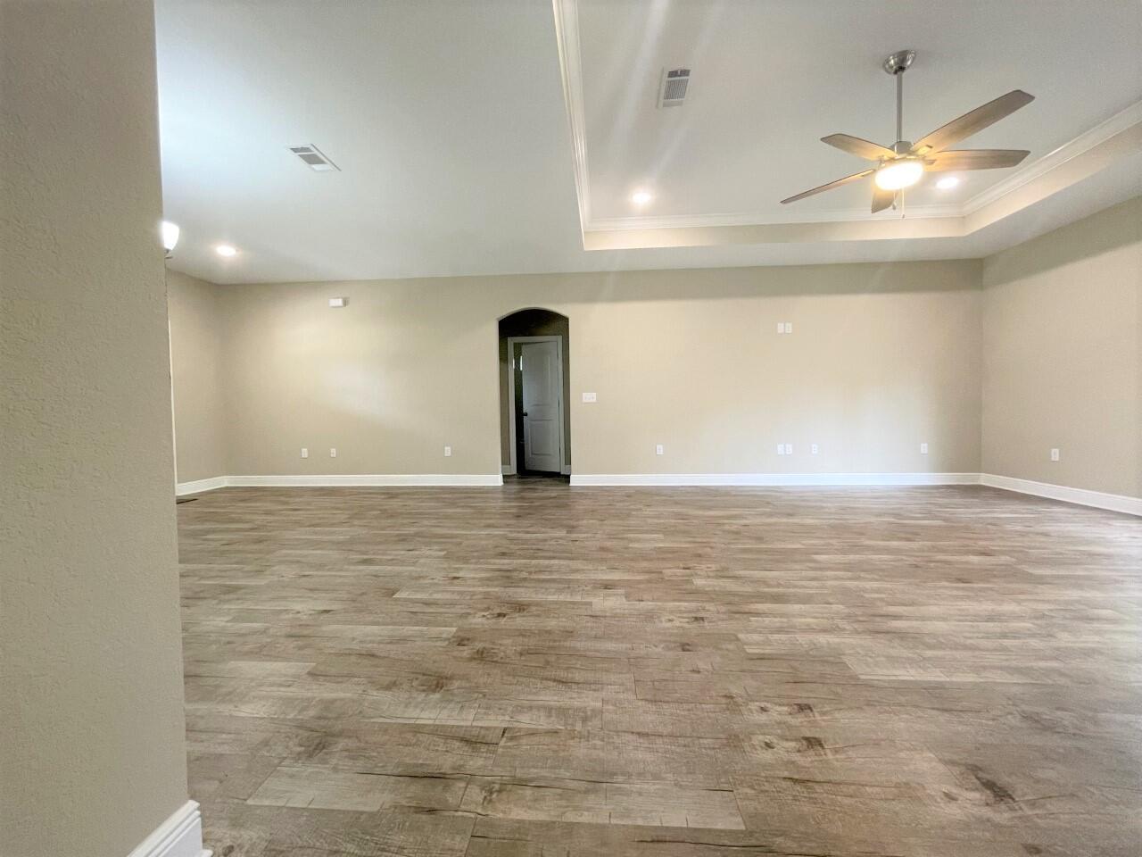 7149 Springhill Road Milton, FL 32570 - Photo 5 of 30 Living Room