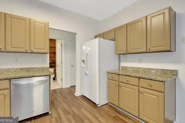 $2,350 | 77 Crescent Street, Newnan, GA 30265