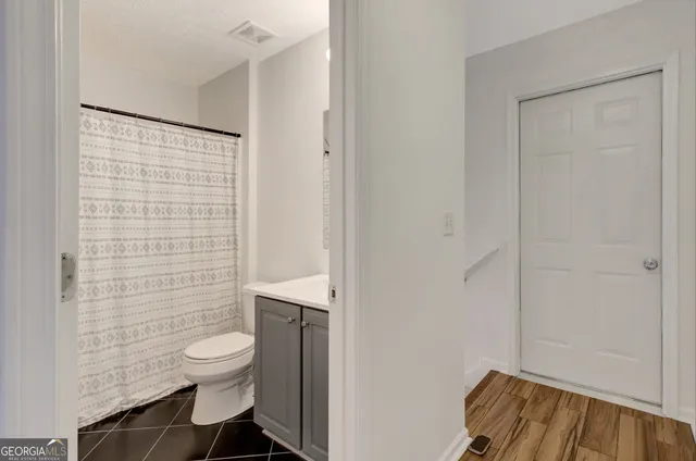 $2,350 | 77 Crescent Street, Newnan, GA 30265