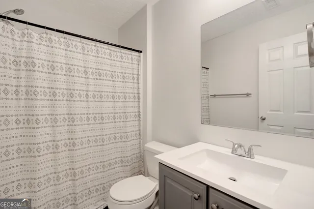 $2,350 | 77 Crescent Street, Newnan, GA 30265