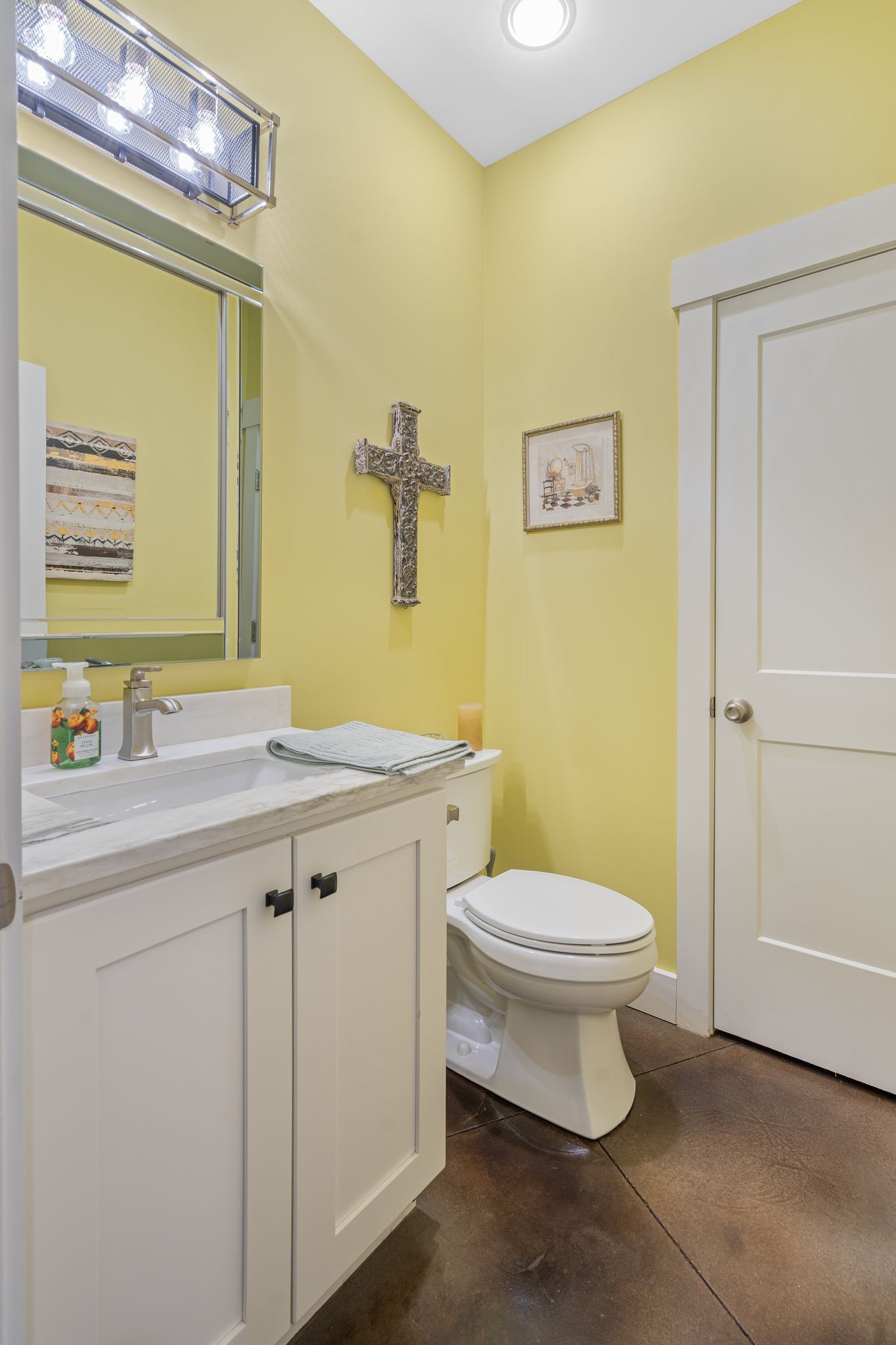 201 Graves Road Goodlettsville, TN 37072 - Photo 26 of 70 a bathroom with a sink and a toilet