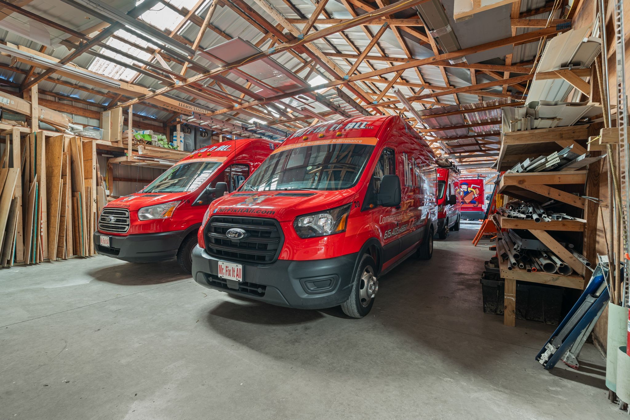 201 Graves Road Goodlettsville, TN 37072 - Photo 36 of 70 a view of a garage with a car