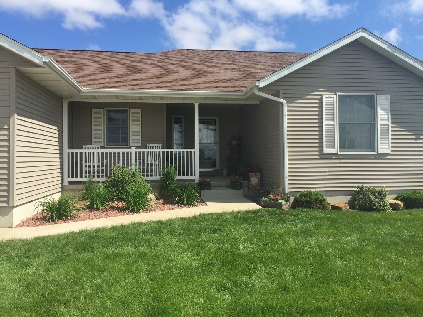 18070 Holly Road Morrison, IL 61270 - Photo 2 of 53