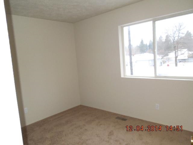 1221 South University Road Spokane, WA 99206 - Photo 13 of 16