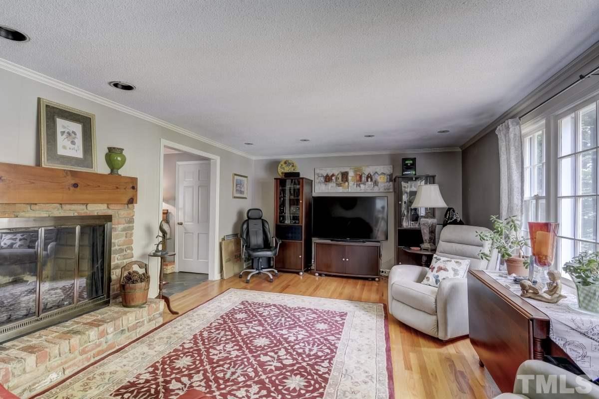 6612 Electra Drive Raleigh, NC 27607 - Photo 4 of 20