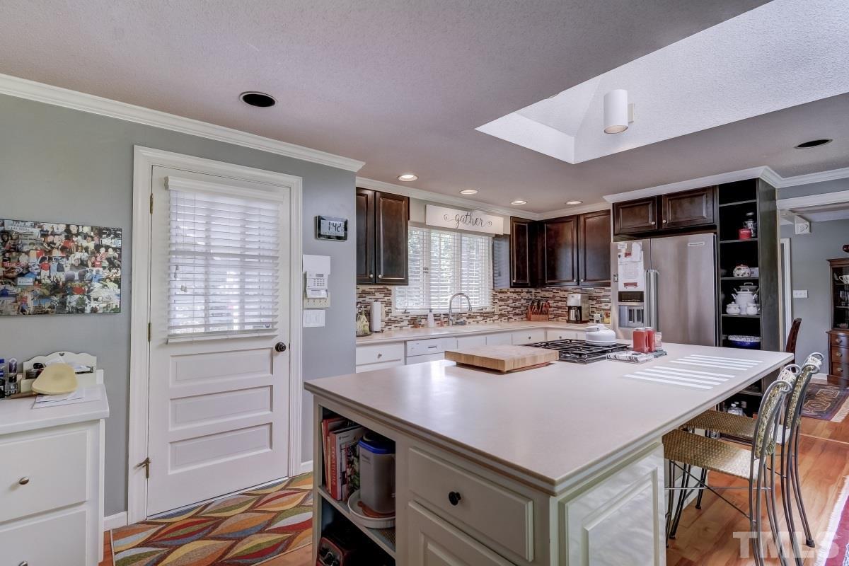6612 Electra Drive Raleigh, NC 27607 - Photo 8 of 20