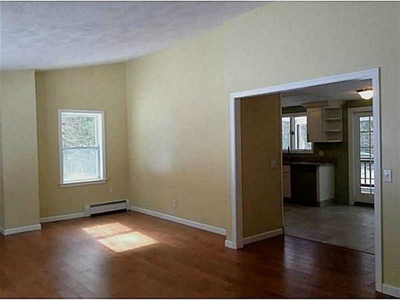 36 Spring Grove Road Glocester, RI 02814 - Photo 6 of 20 Living Room.