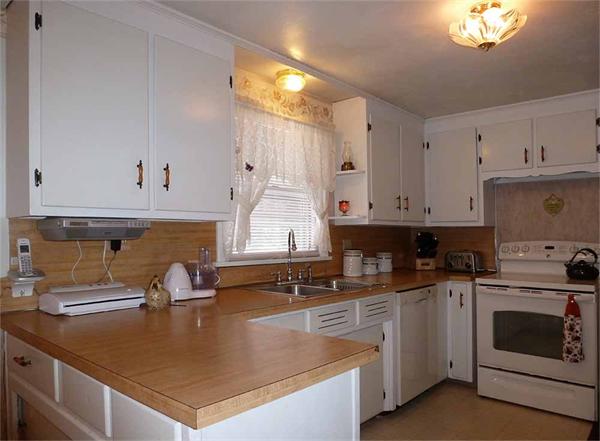 85 Rosewell Street Springfield, MA 01109 - Photo 3 of 15 Gallery Image 3