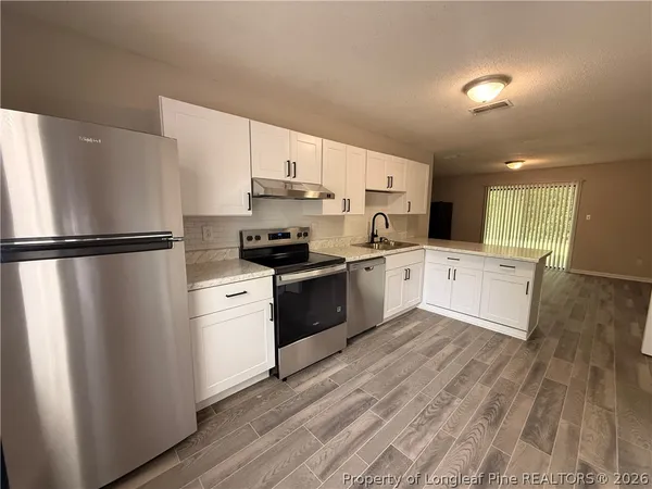 $1,095 | 4061 Professional Drive, Hope Mills, NC 28348