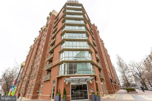 $2,200 | 1000 New Jersey Avenue Southeast, Unit 316, Washington, DC 20003
