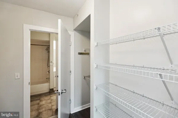 $2,200 | 1000 New Jersey Avenue Southeast, Unit 316, Washington, DC 20003