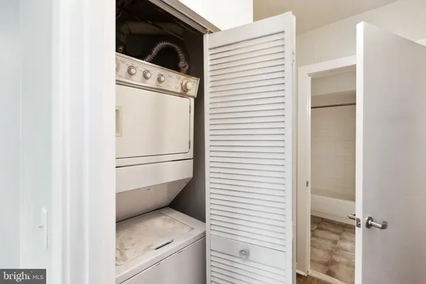 $2,200 | 1000 New Jersey Avenue Southeast, Unit 316, Washington, DC 20003