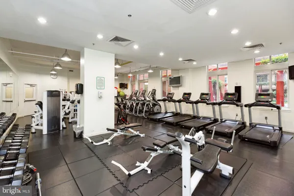 $2,200 | 1000 New Jersey Avenue Southeast, Unit 316, Washington, DC 20003